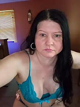 SpicyRosy online show from June 21, 2026, 9:06 pm