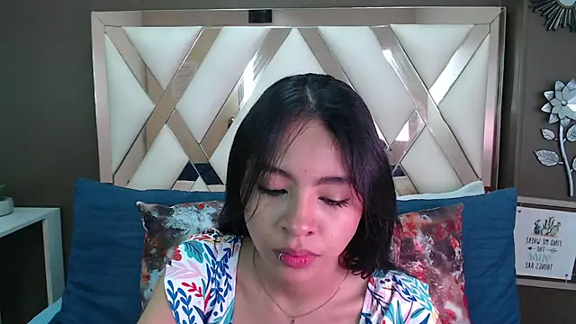 Amara Connors online show from July 7, 2026, 3:16 pm