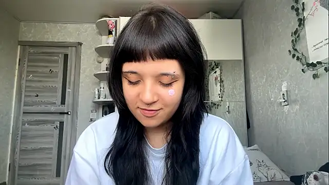 K1ttz1 cutie online show from June 20, 2026, 11:24 am