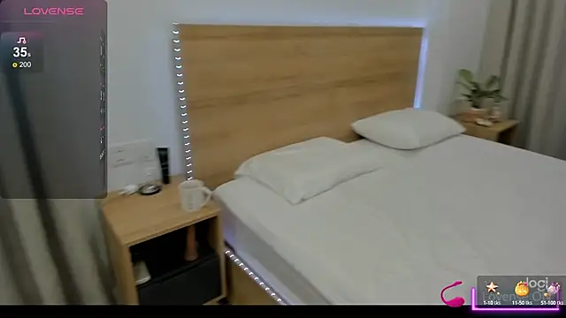 Snapshot of miko_kimura chatting on December 27, 2024, 3:20 am miko kimura online show from December 27, 2024, 3:20 am