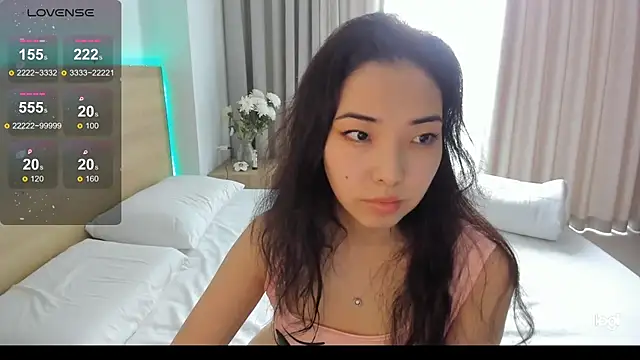 Snapshot of miko_kimura chatting on January 14, 2025, 3:32 am miko kimura online show from January 14, 2025, 3:32 am