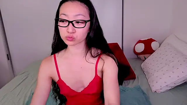 Snapshot of MySweetSofie chatting on May 8, 2026, 4:51 am MySweetSofie online show from May 8, 2026, 4:51 am