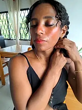 kkitty brownies online show from June 20, 2026, 8:55 pm