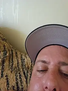 heterohotguy78 online show from August 1, 2026, 1:43 pm