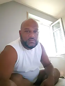 Snapshot of PaddyBlack chatting on June 27, 2026, 3:50 pm PaddyBlack online show from June 27, 2026, 3:50 pm