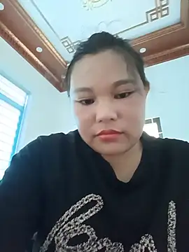 Snapshot of Holy-mi chatting on July 10, 2026, 5:56 am Holy-mi online show from July 10, 2026, 5:56 am