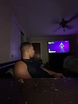 Charmingswoleking online show from June 22, 2026, 1:29 am