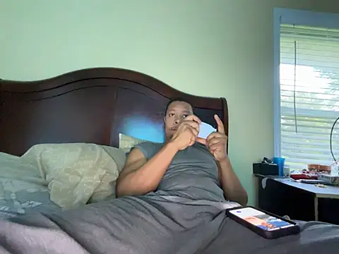 Charmingswoleking online show from June 28, 2026, 12:27 am