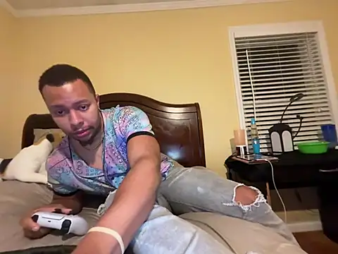 Charmingswoleking online show from August 3, 2026, 1:26 am