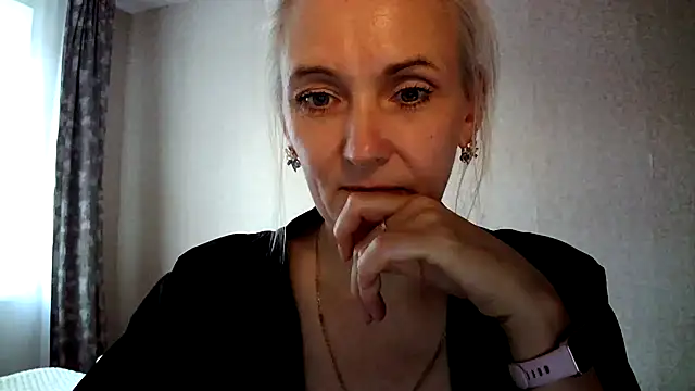 Snapshot of Calissako chatting on July 13, 2026, 6:00 pm Calissako online show from July 13, 2026, 6:00 pm