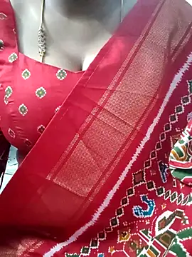 Snapshot of Dheema19 chatting on June 24, 2026, 7:40 am Dheema19 online show from June 24, 2026, 7:40 am
