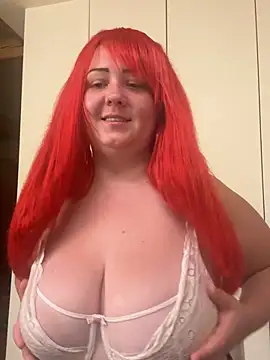 Snapshot of Liliabuton chatting on July 18, 2026, 11:30 pm Liliabuton online show from July 18, 2026, 11:30 pm