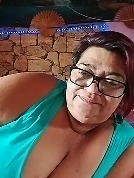 Snapshot of Fiona249 chatting on July 23, 2026, 6:22 am Fiona249 online show from July 23, 2026, 6:22 am