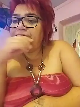 Snapshot of Fiona249 chatting on August 4, 2026, 8:06 am Fiona249 online show from August 4, 2026, 8:06 am