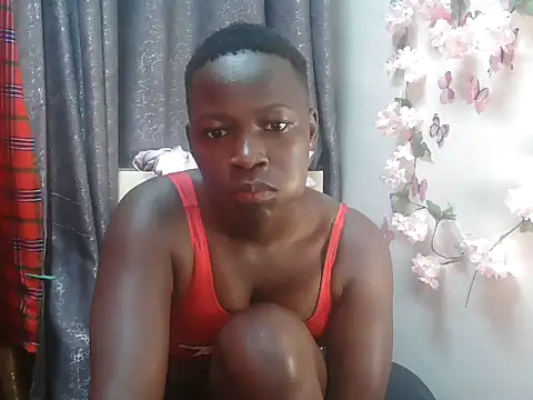 Snapshot of SarabiEclipse chatting on August 6, 2026, 4:25 am SarabiEclipse online show from August 6, 2026, 4:25 am