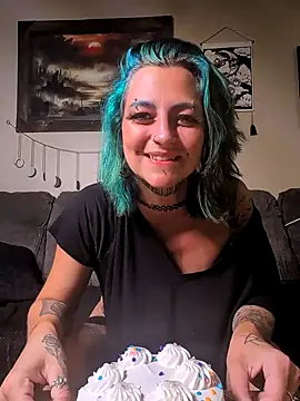 pitbullprincess402 online show from June 25, 2026, 3:28 am