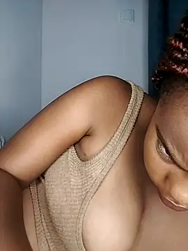 CurvyCharmsTush online show from June 24, 2026, 12:31 am