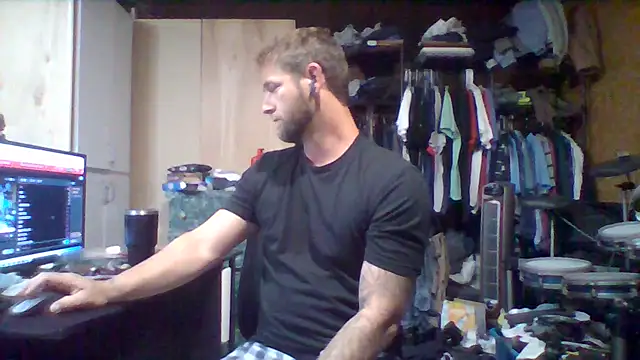 Snapshot of midwestkinkster580 chatting on July 3, 2026, 6:20 am midwestkinkster580 online show from July 3, 2026, 6:20 am