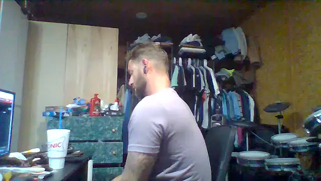 Snapshot of midwestkinkster580 chatting on July 17, 2026, 5:25 am midwestkinkster580 online show from July 17, 2026, 5:25 am