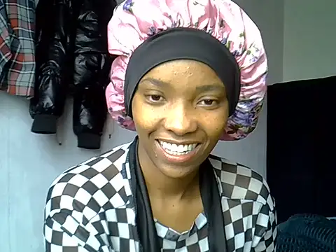 Snapshot of pretty_jaz chatting on June 24, 2026, 7:40 am pretty jaz online show from June 24, 2026, 7:40 am