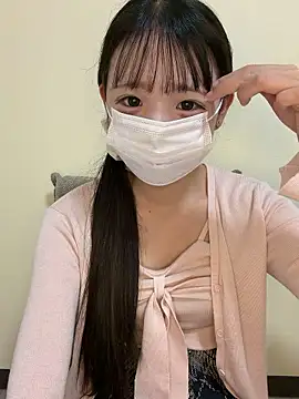 Snapshot of risa_____ chatting on June 25, 2026, 10:42 am risa online show from June 25, 2026, 10:42 am
