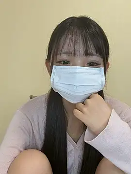 Snapshot of risa_____ chatting on July 4, 2026, 11:38 am risa online show from July 4, 2026, 11:38 am