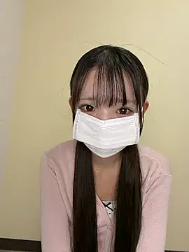 Snapshot of risa_____ chatting on July 10, 2026, 1:47 pm risa online show from July 10, 2026, 1:47 pm