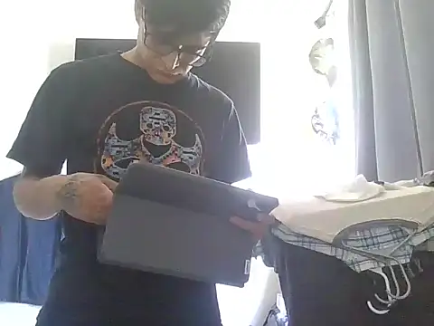 9EddieBoi4 online show from June 27, 2026, 7:19 pm