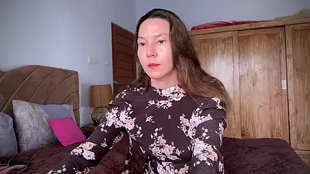 kittycat4you online show from December 11, 2024, 5:21 am