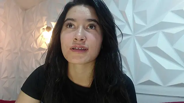Snapshot of sara_hoffman_4 chatting on June 24, 2026, 2:16 pm sara hoffman 4 online show from June 24, 2026, 2:16 pm