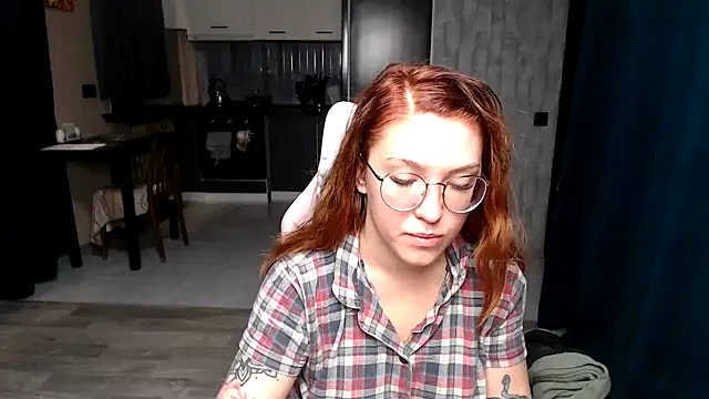 Reginasmilee online show from October 4, 2025, 1:14 am