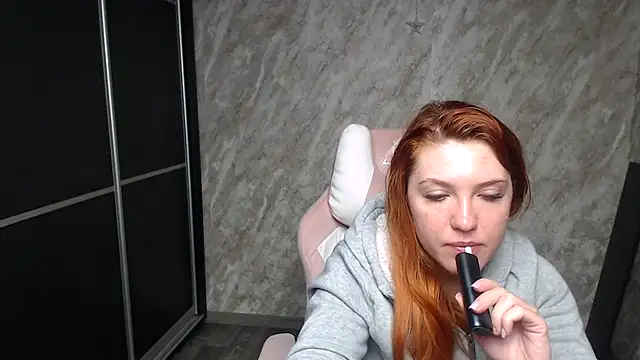 Reginasmilee online show from February 7, 2026, 12:20 pm