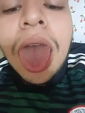 Uzi42091 online show from June 30, 2026, 7:48 pm