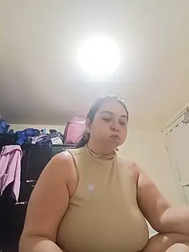 Snapshot of Valen_coba chatting on June 29, 2026, 11:27 pm Valen coba online show from June 29, 2026, 11:27 pm