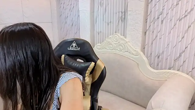 Snapshot of sophie_rose_cn chatting on August 6, 2026, 1:35 pm sophie rose cn online show from August 6, 2026, 1:35 pm