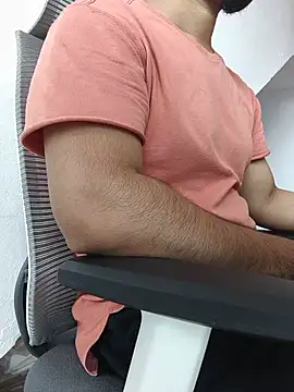 Snapshot of 8inch_hunk19 chatting on July 24, 2026, 6:11 am 8inch hunk19 online show from July 24, 2026, 6:11 am