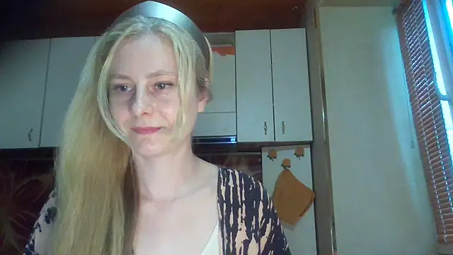 Vexieeka online show from July 11, 2026, 7:38 pm