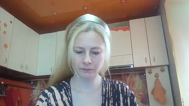 Vexieeka online show from July 16, 2026, 8:20 am