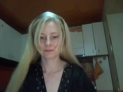 Vexieeka online show from July 24, 2026, 6:50 pm