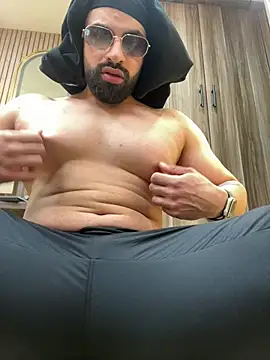 nonoslave online show from June 26, 2026, 1:04 pm