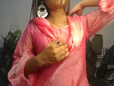 Snapshot of Ragini_69 chatting on July 18, 2026, 3:33 am Ragini 69 online show from July 18, 2026, 3:33 am