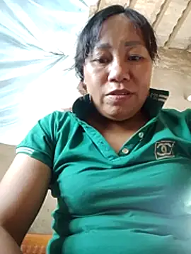 Snapshot of Moon_squirtt chatting on July 4, 2026, 3:35 am Moon squirtt online show from July 4, 2026, 3:35 am