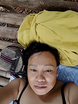 Snapshot of Moon_squirtt chatting on July 11, 2026, 5:54 am Moon squirtt online show from July 11, 2026, 5:54 am