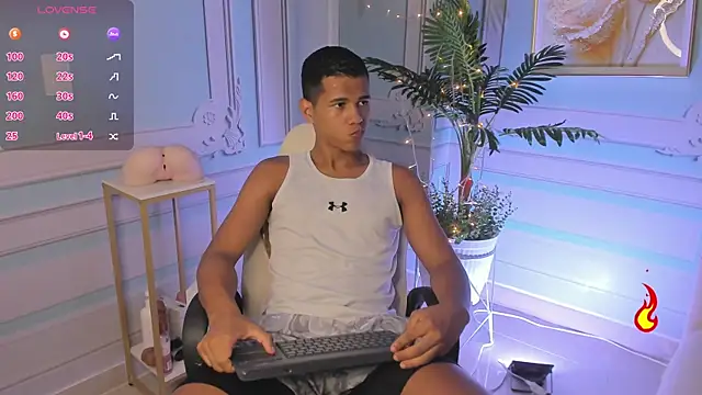 Noah sexhotty online show from June 25, 2026, 2:33 am