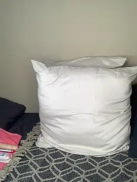 petitebunnyworxxxx online show from June 25, 2026, 1:48 pm