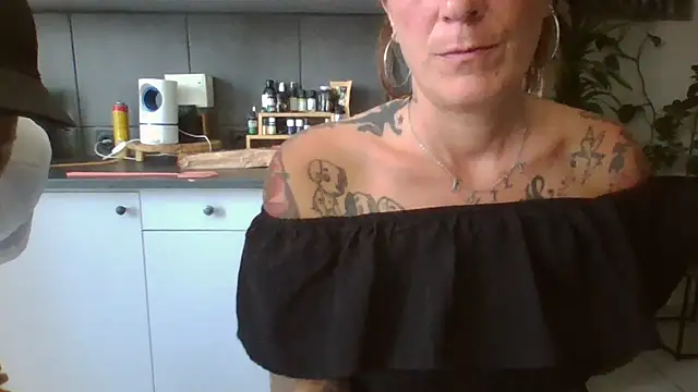 Snapshot of duopassionn chatting on July 3, 2026, 12:44 pm duopassionn online show from July 3, 2026, 12:44 pm