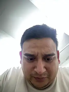 Snapshot of Gian98luck chatting on July 15, 2026, 7:24 am Gian98luck online show from July 15, 2026, 7:24 am