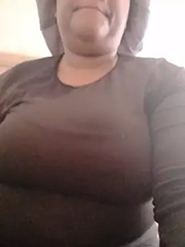 Snapshot of Thetlaxxx123 chatting on July 2, 2026, 11:05 am Thetlaxxx123 online show from July 2, 2026, 11:05 am
