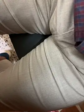 Snapshot of SatBull007 chatting on October 13, 2025, 8:25 am SatBull007 online show from October 13, 2025, 8:25 am