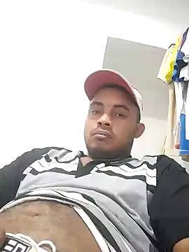 fullcaliente93 online show from July 17, 2026, 8:24 pm